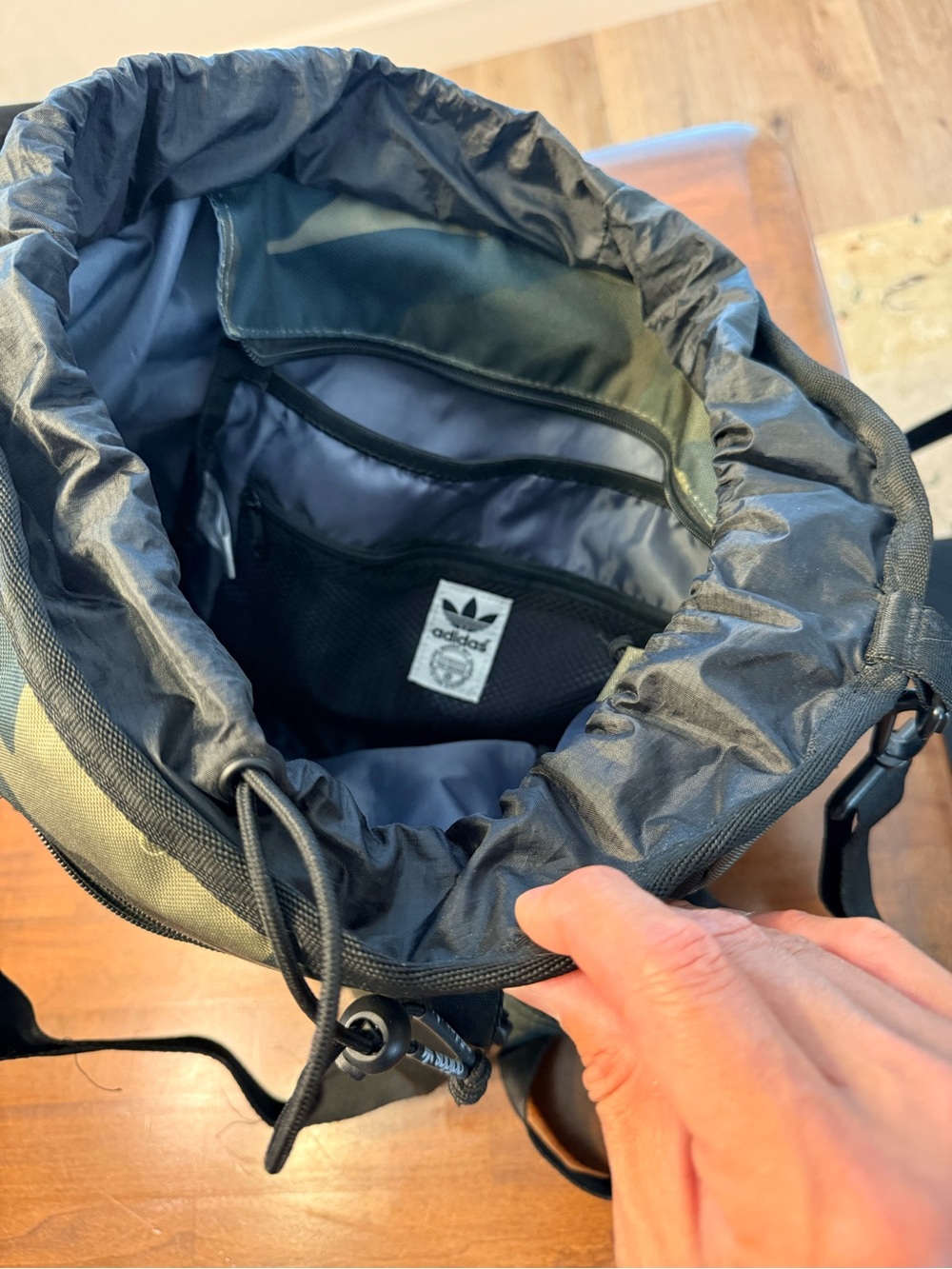 adidas Men's Camo Messenger Tote Bag - Green and Black - Picture 4 of 4